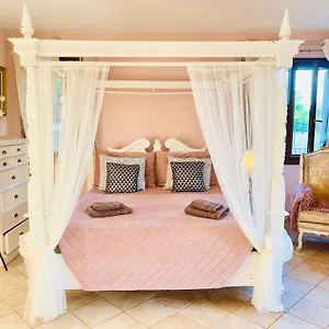 https://esmaraldas-guesthouse.palermohotels.org