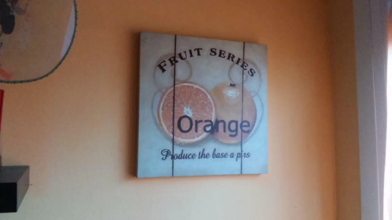 Orange House Acomodação com café da manhã Varenna Itália